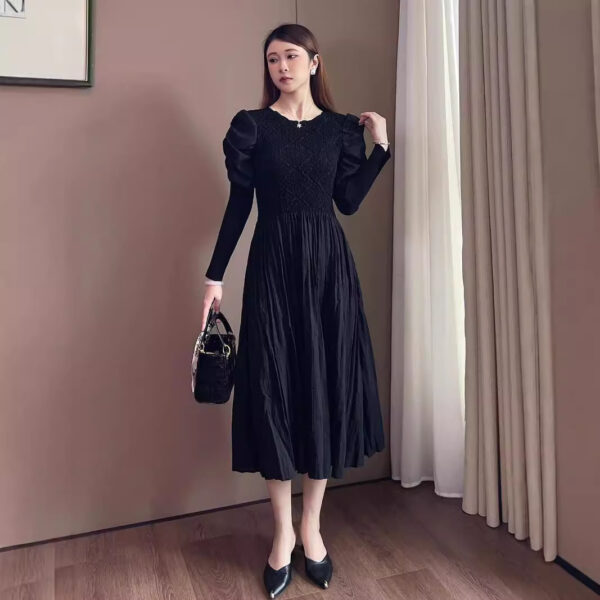 Round Neck Slimming Long Sleeve Solid Color Dress - Image 2